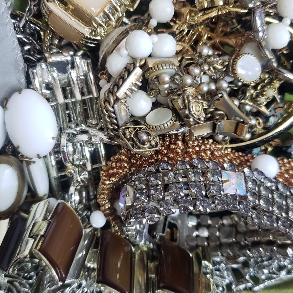 Live Show J&J Inheritance Vintage Jewels